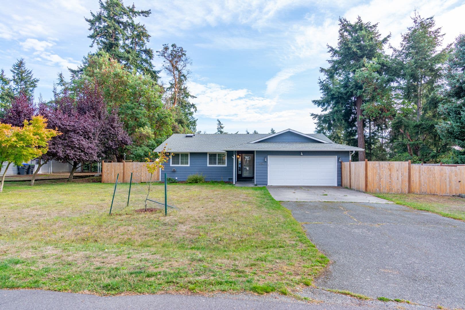 Coupeville House: 1054 NE Pennington Lp
