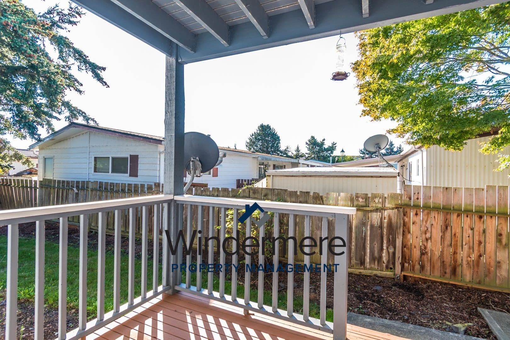 Oak Harbor Condo: 300 N Oak Harbor ST #B101