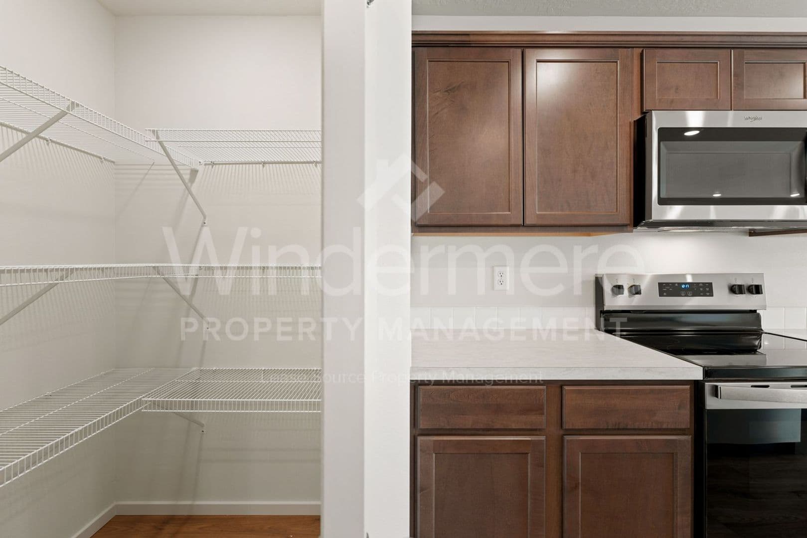 Deer Park House: 112 S Pippin Ave