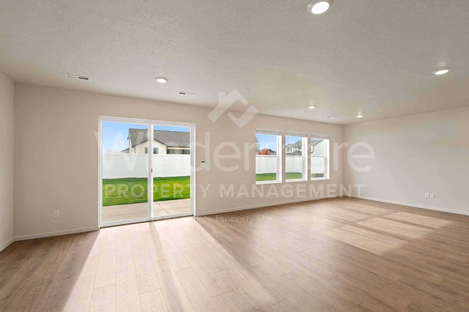 Deer Park House: 1524 E A St
