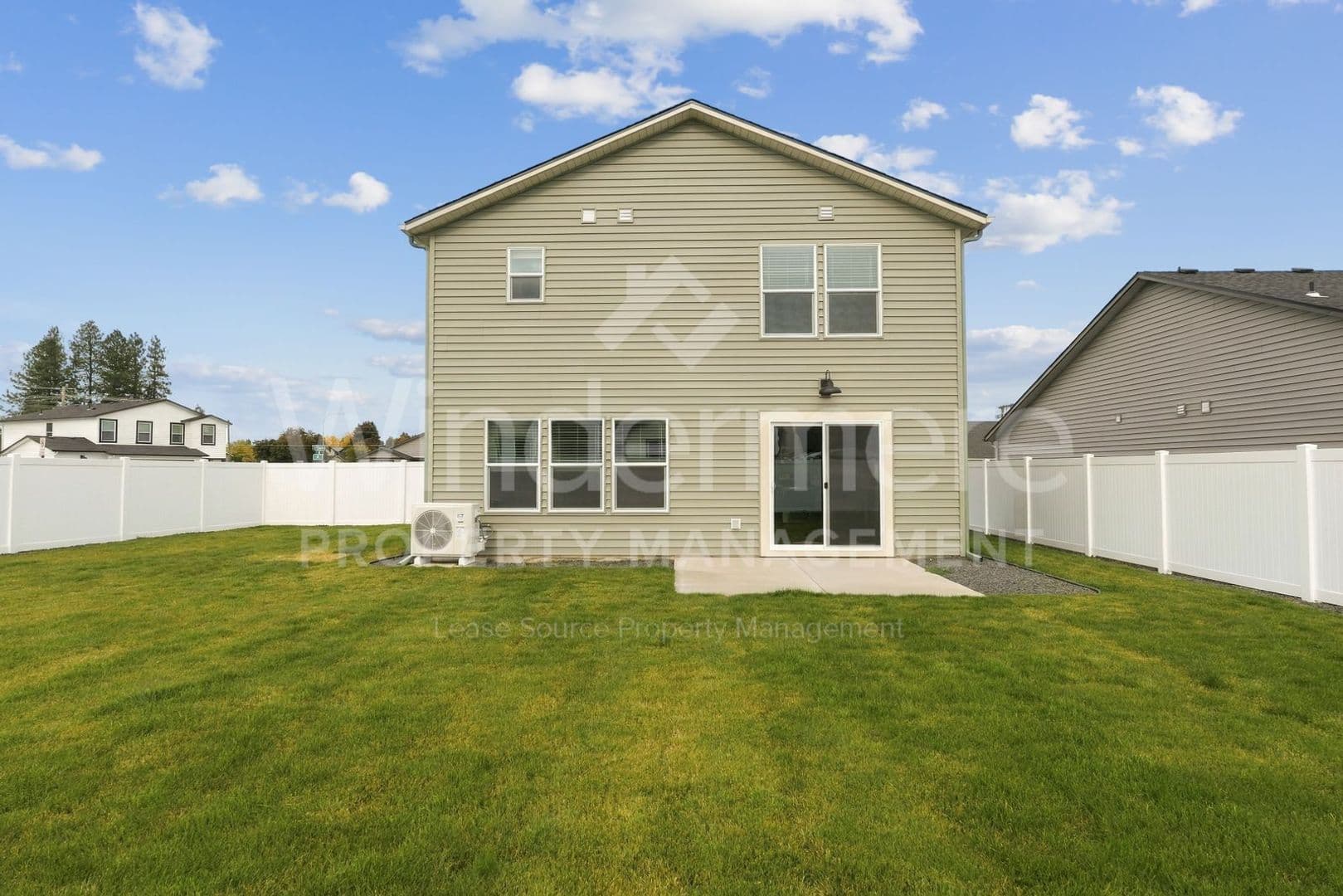 Deer Park House: 1524 E A St