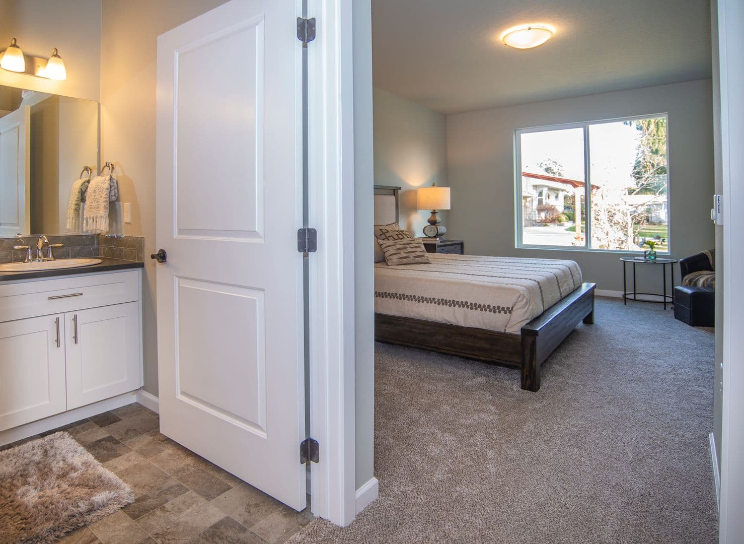 Spokane Valley Apartment: 402 N. Mayhew Ln