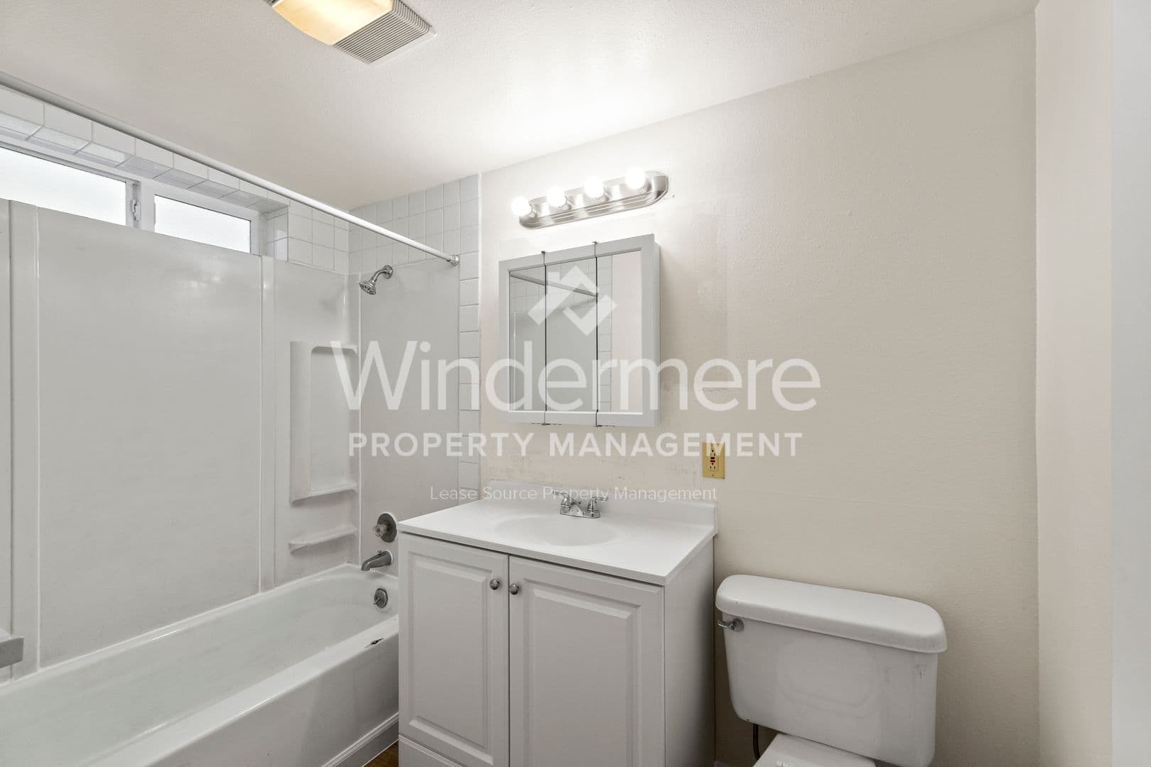 Spokane Valley Apartment: 1017 S. Robie Rd
