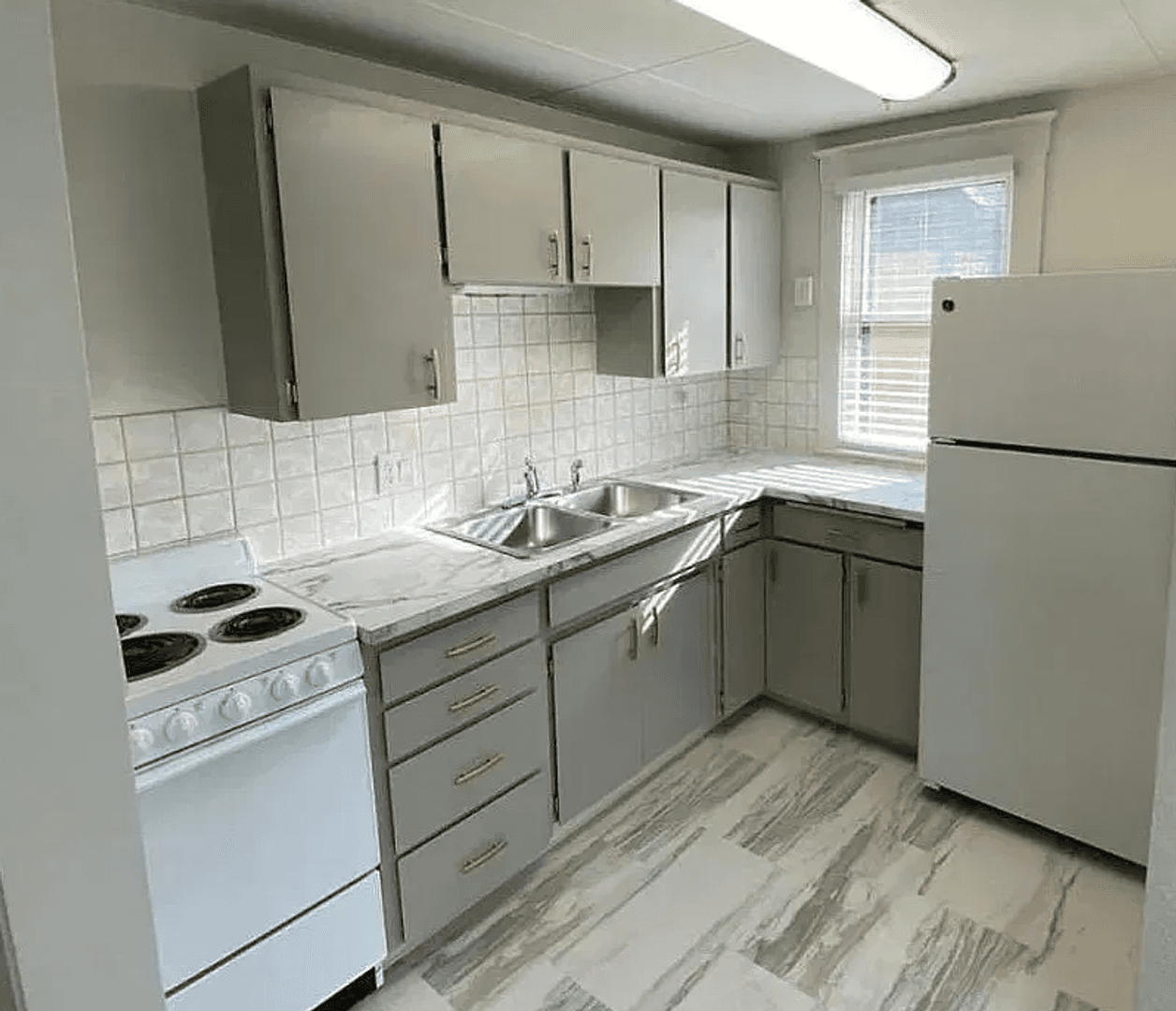 Spokane Apartment: 1715 W Pacific