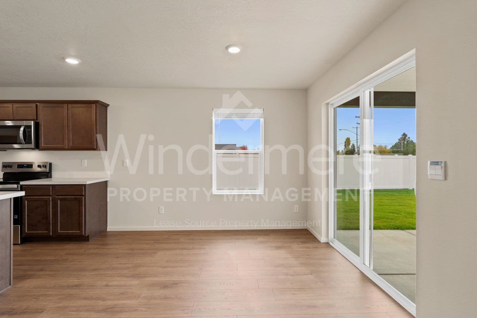 Deer Park House: 112 S Pippin Ave