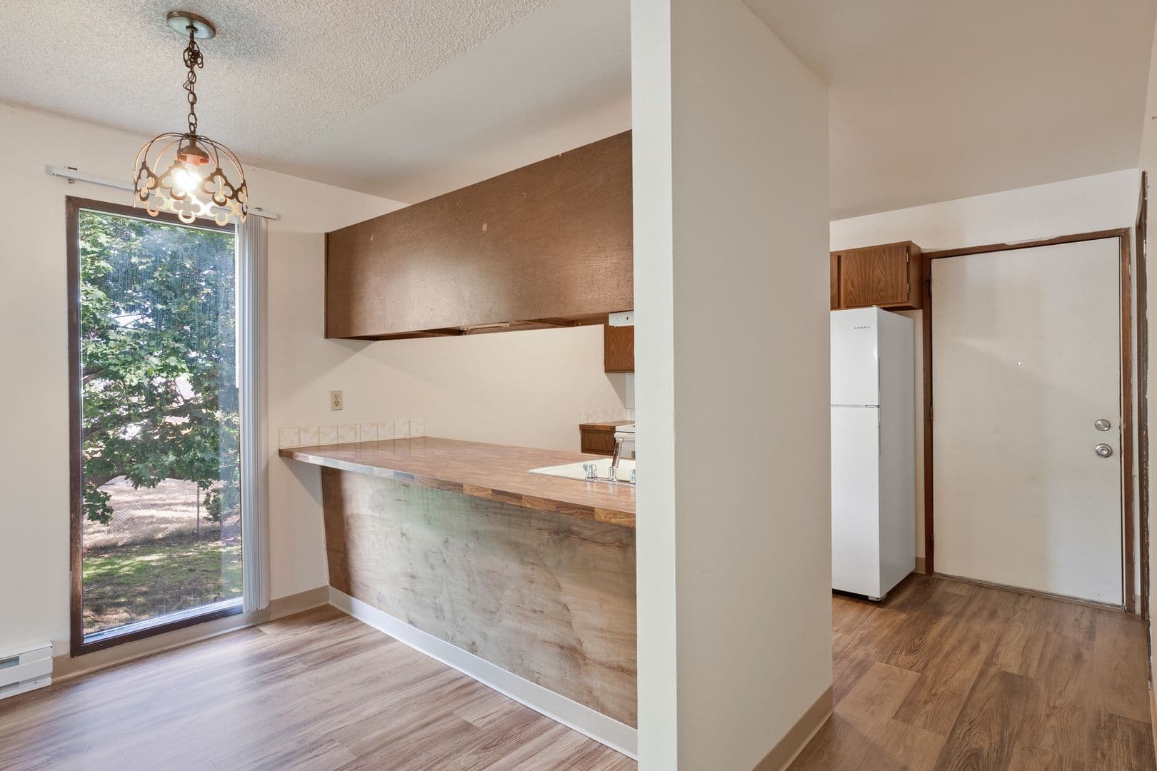 Spokane Valley Apartment: 22 N Skipworth