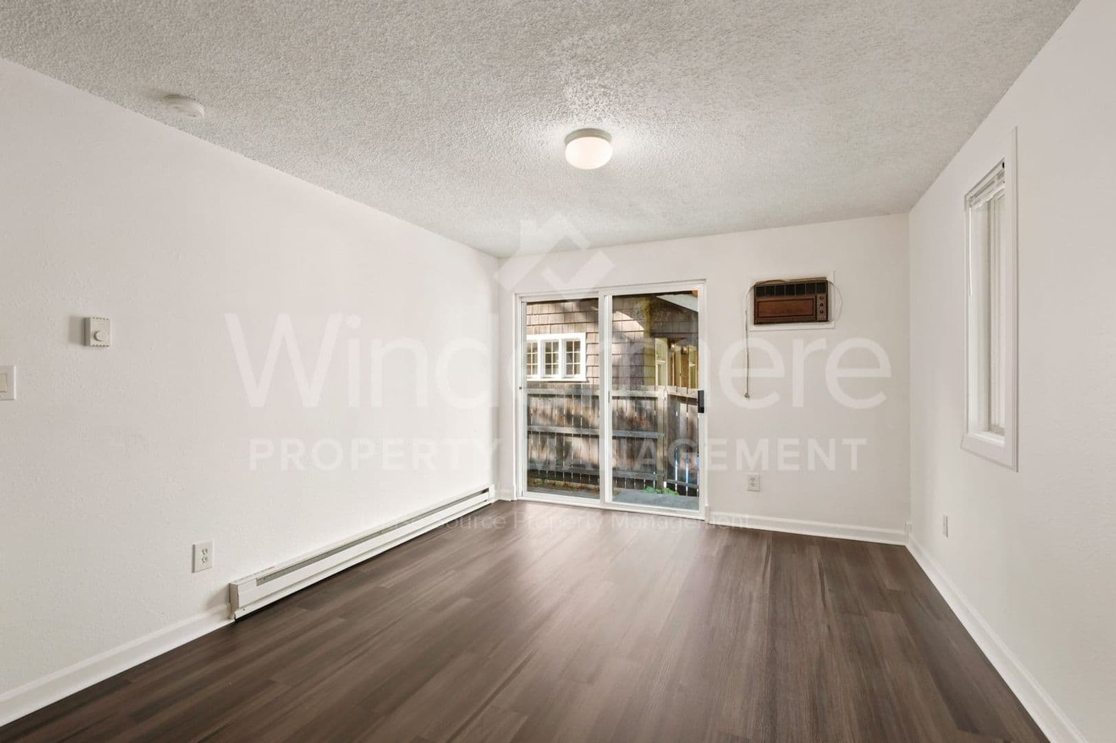 Spokane Apartment: 1021 W 15th