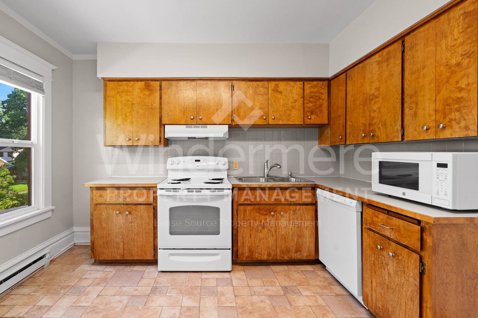 Spokane Apartment: 1321 W 11th Ave