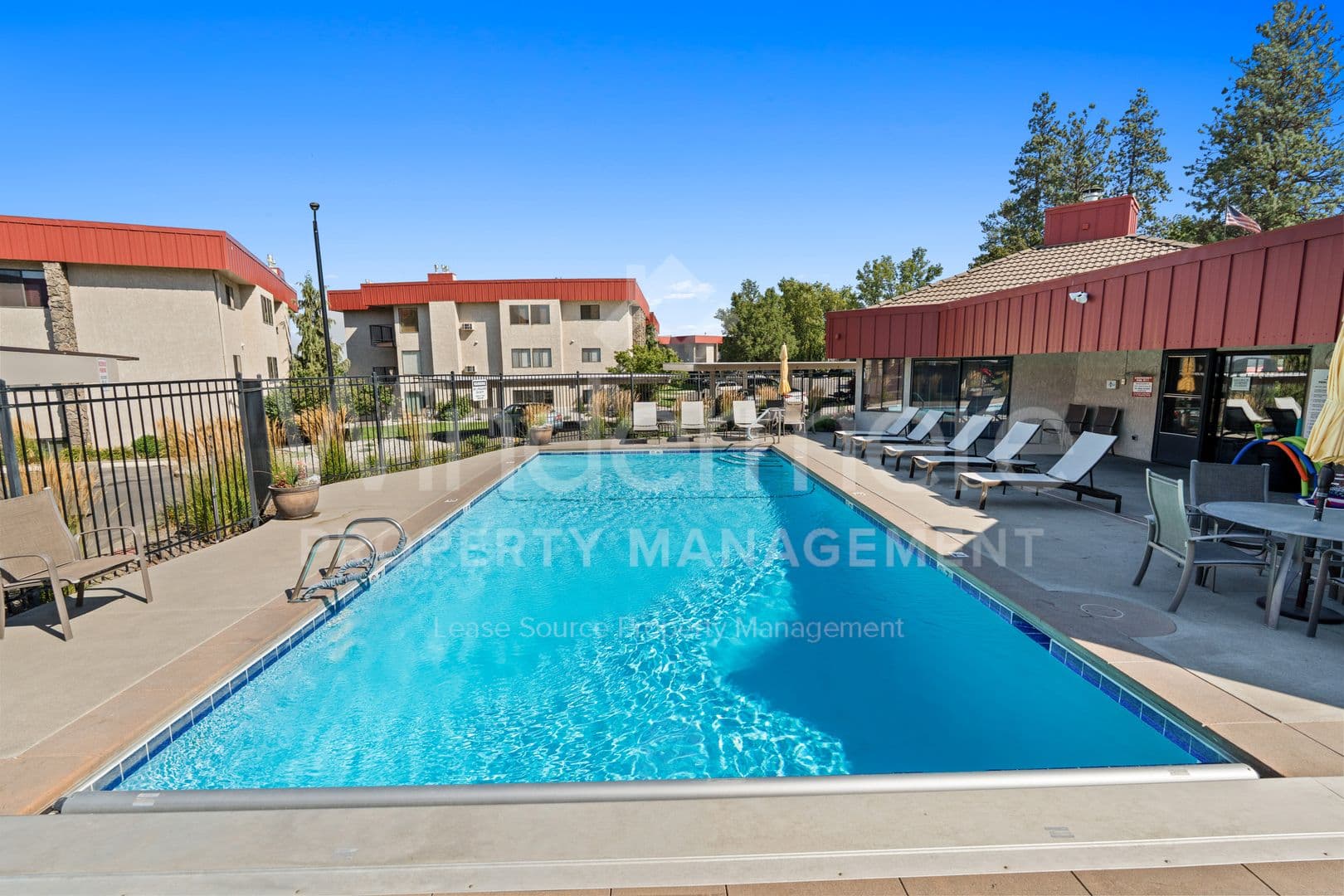 Spokane House: 168 S Coeur d'Alene St