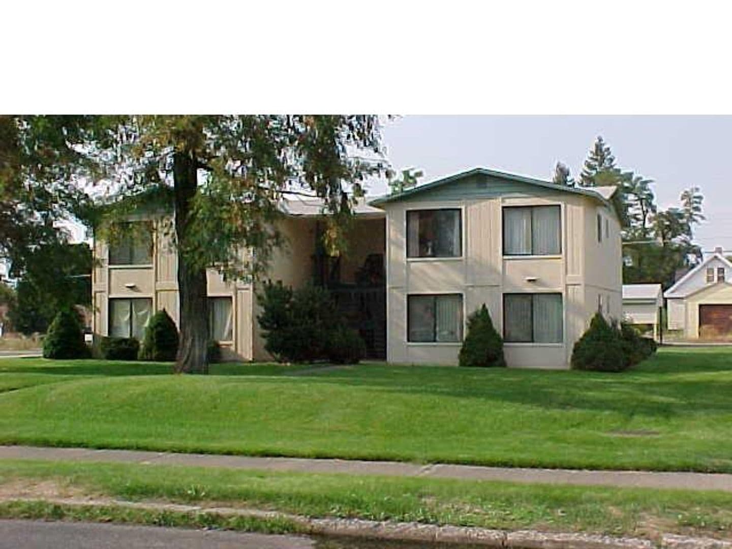 Spokane Apartment: 1703 E Cataldo