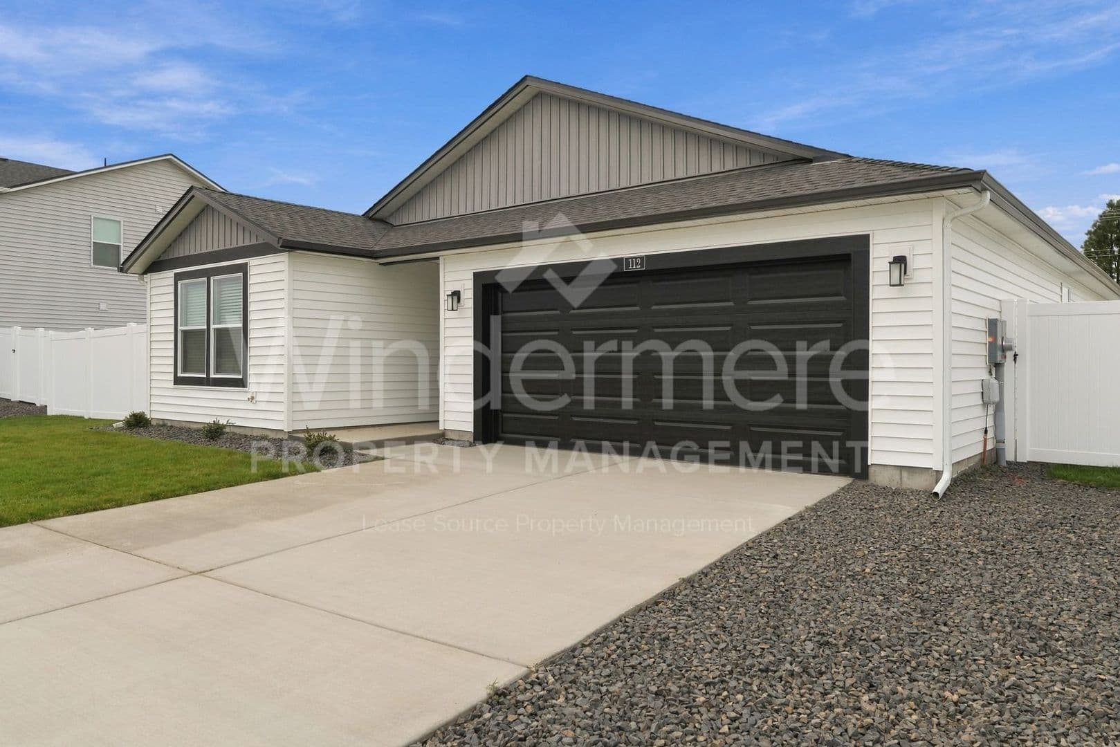 Deer Park House: 112 S Pippin Ave