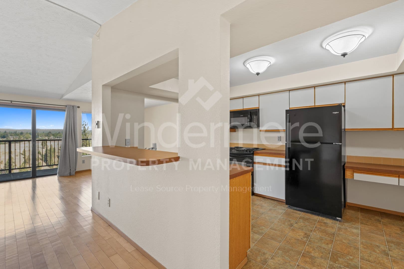 Spokane House: 168 S Coeur d'Alene St