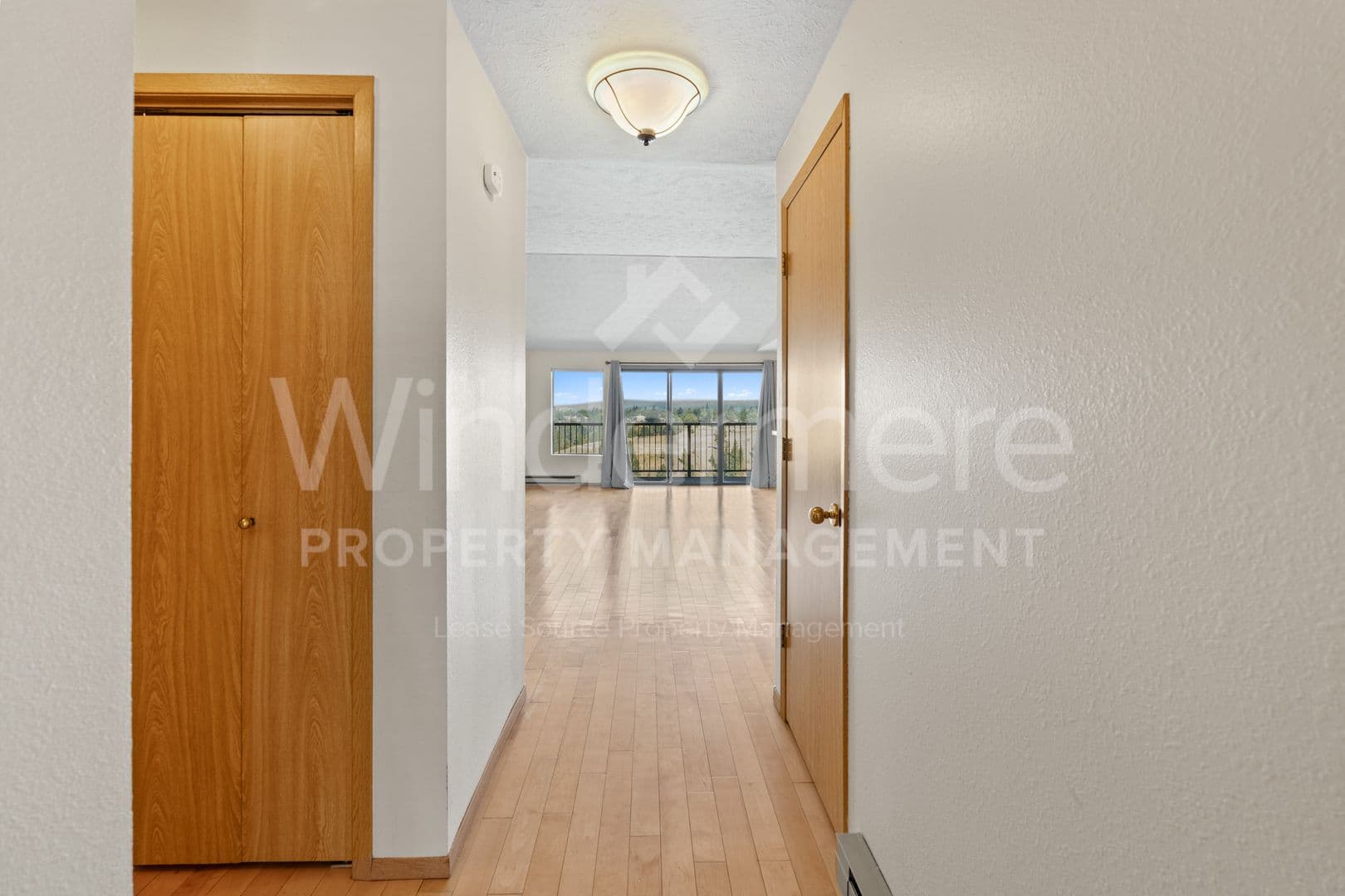 Spokane House: 168 S Coeur d'Alene St