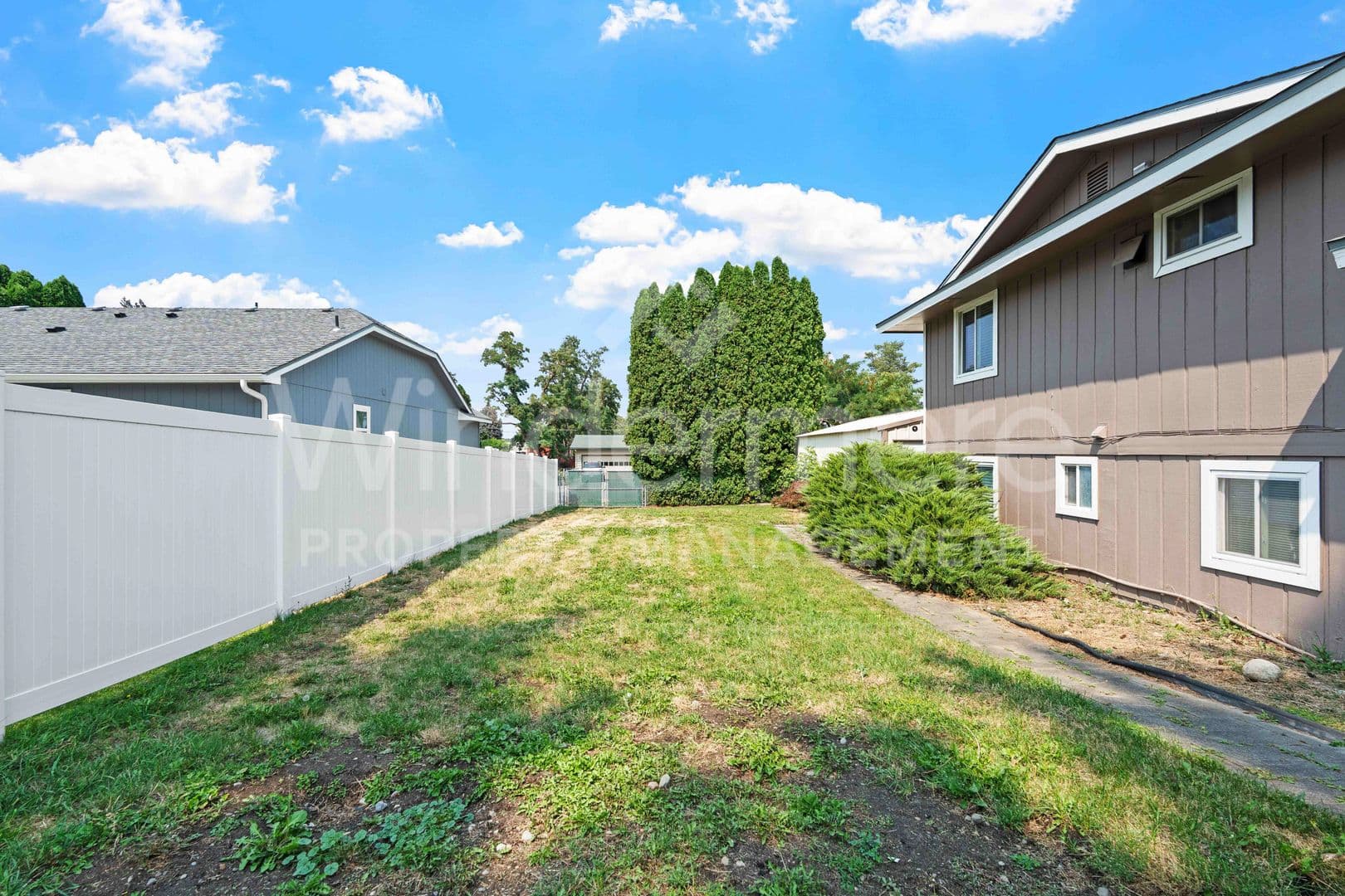 Spokane Valley House: 906 S McDonald Road