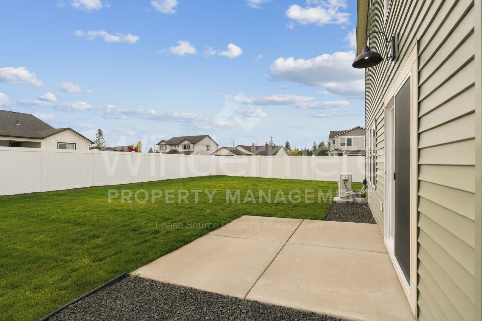 Deer Park House: 1524 E A St