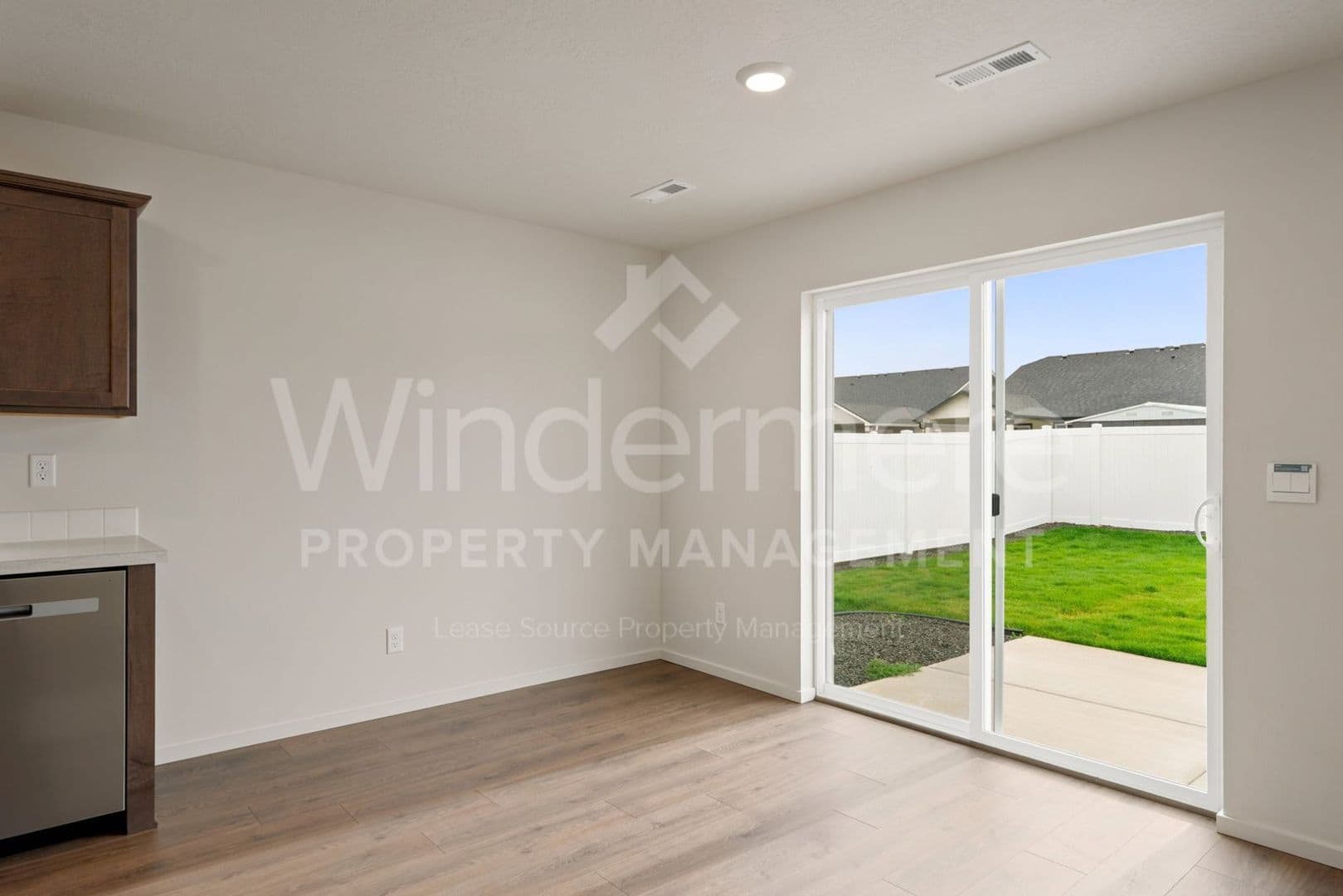 Deer Park House: 1524 E A St