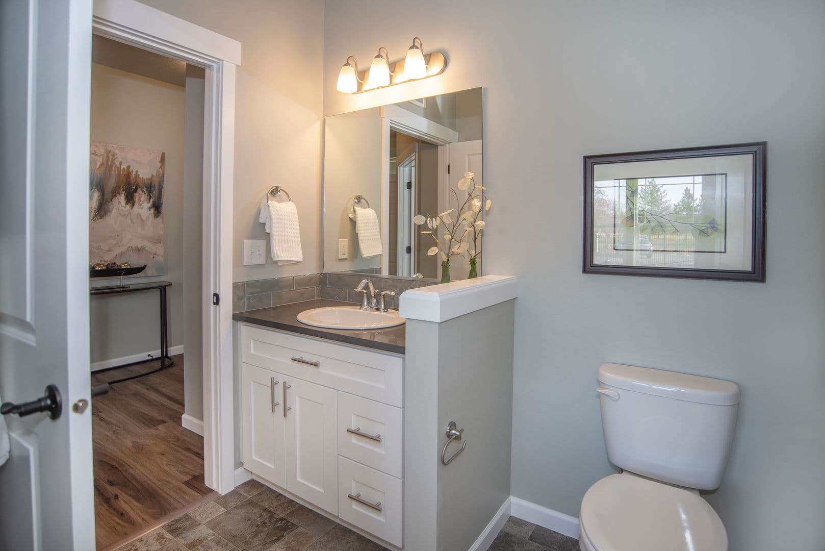 Spokane Valley Apartment: 402 N. Mayhew Ln