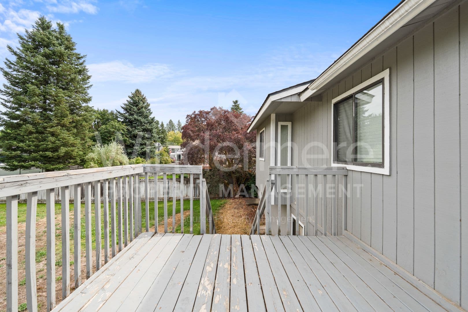 Mead House: 3503 E Clover Park