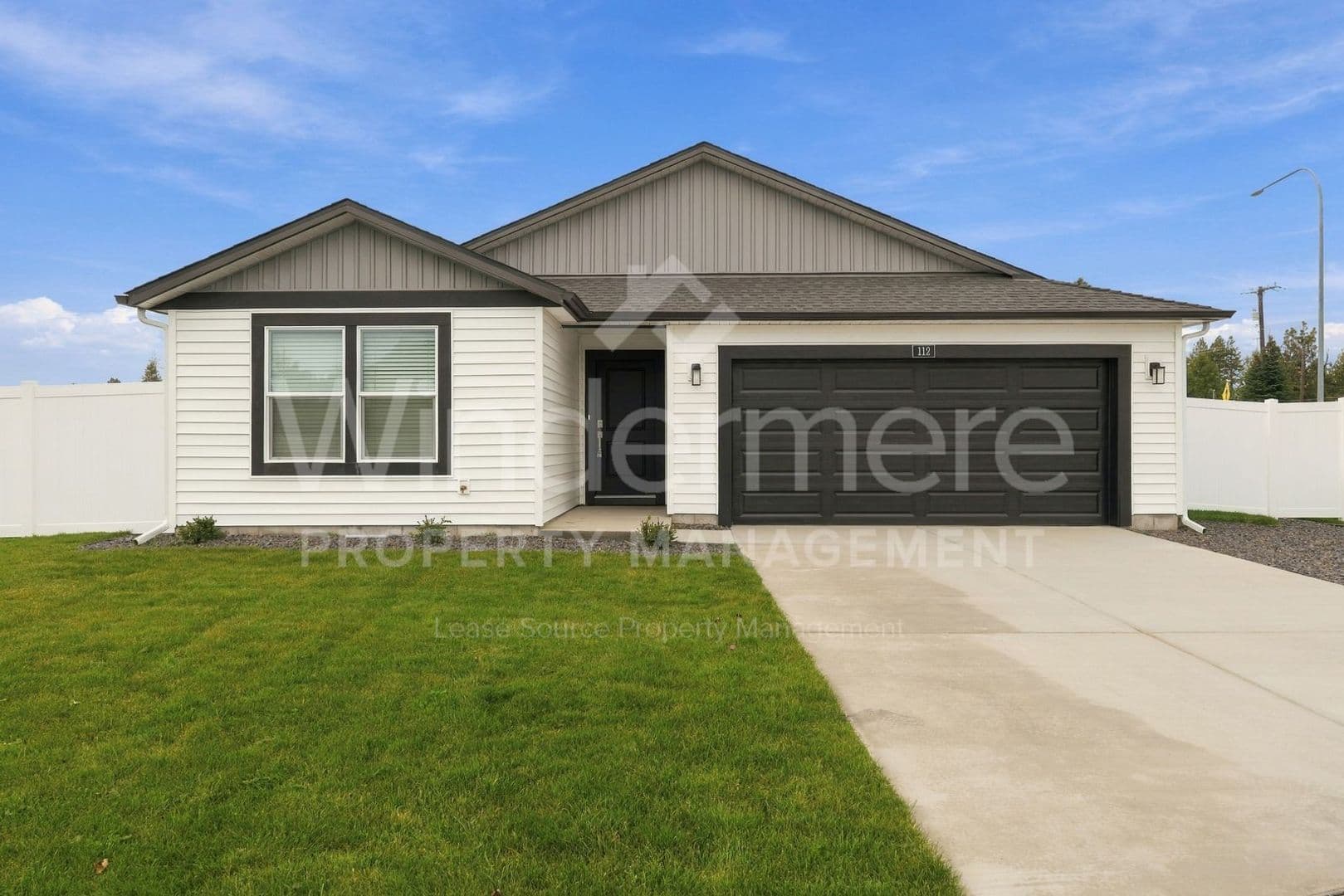 Deer Park House: 112 S Pippin Ave
