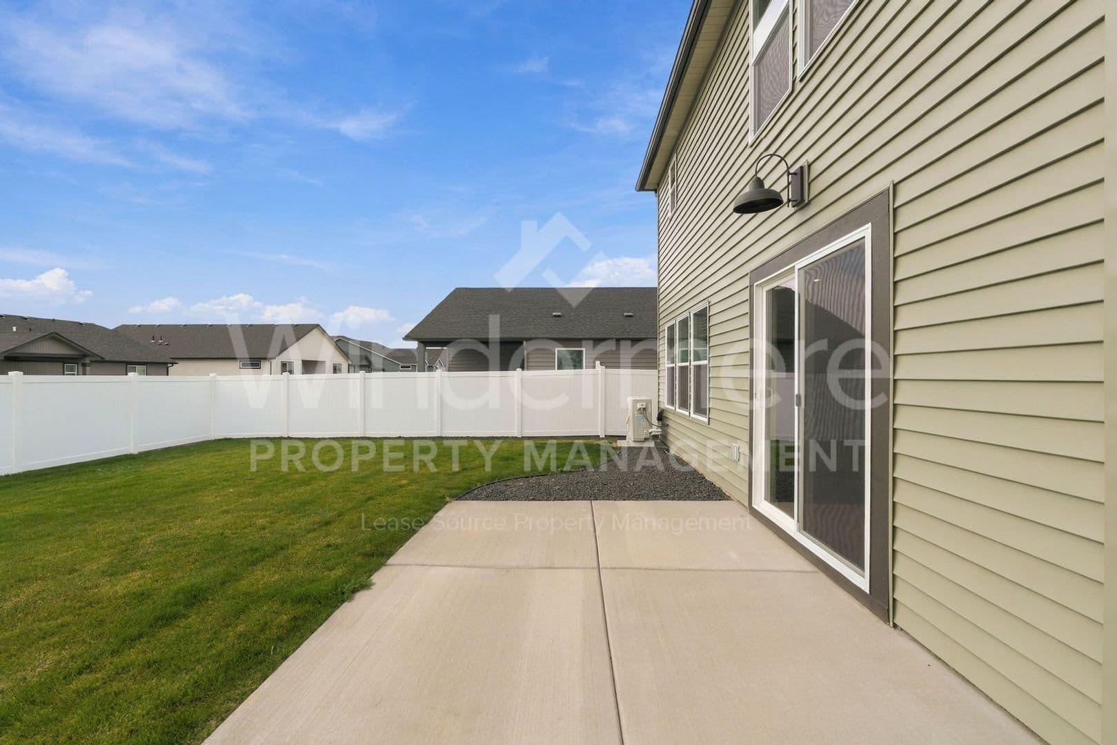 Deer Park House: 1574 E A St