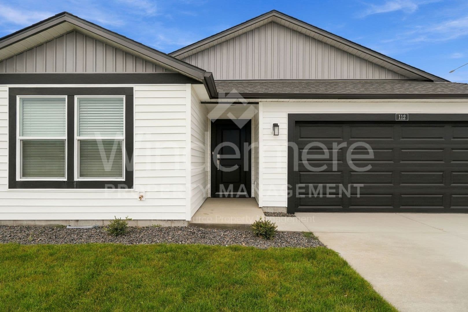 Deer Park House: 112 S Pippin Ave