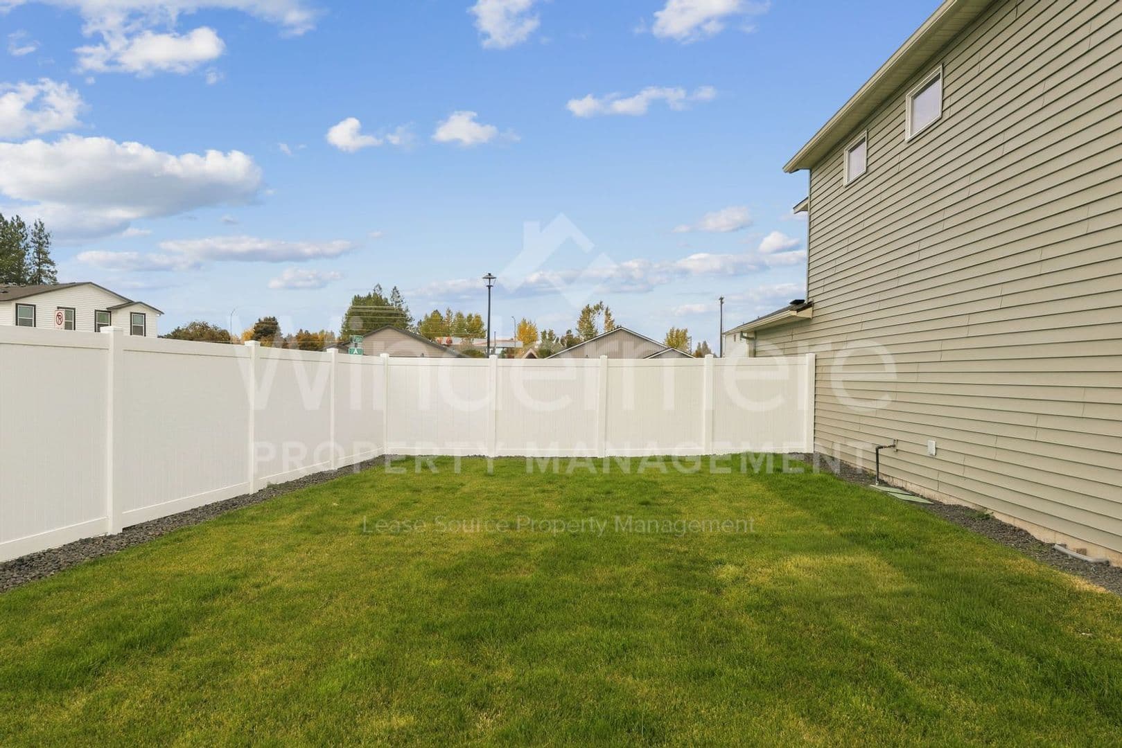 Deer Park House: 1524 E A St