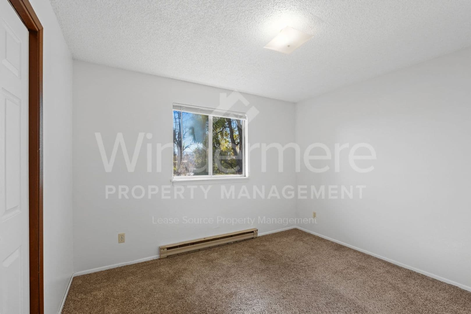 Spokane Valley Apartment: 22 N Skipworth