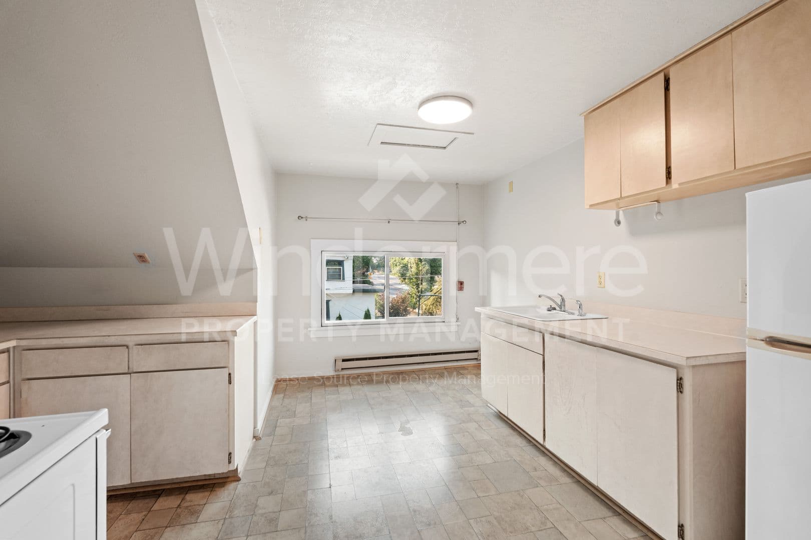 Spokane Apartment: 1321 W 11th Ave