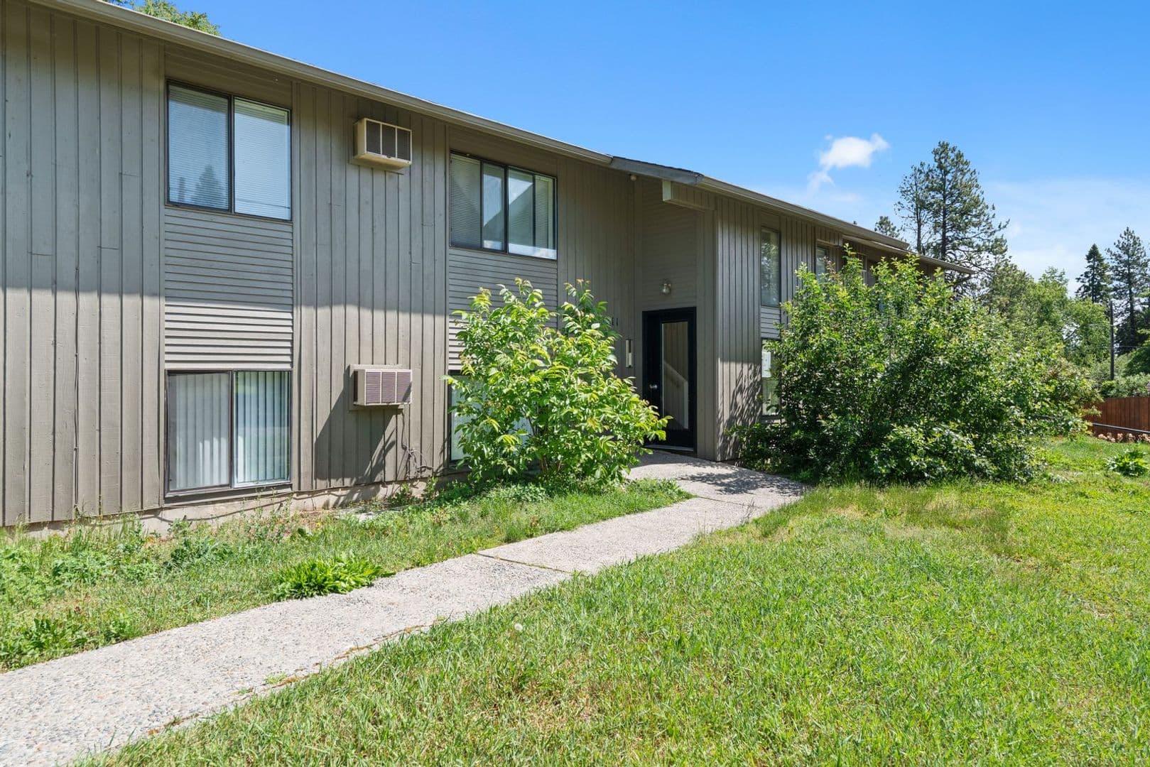 Spokane Apartment: 1111 E 8th