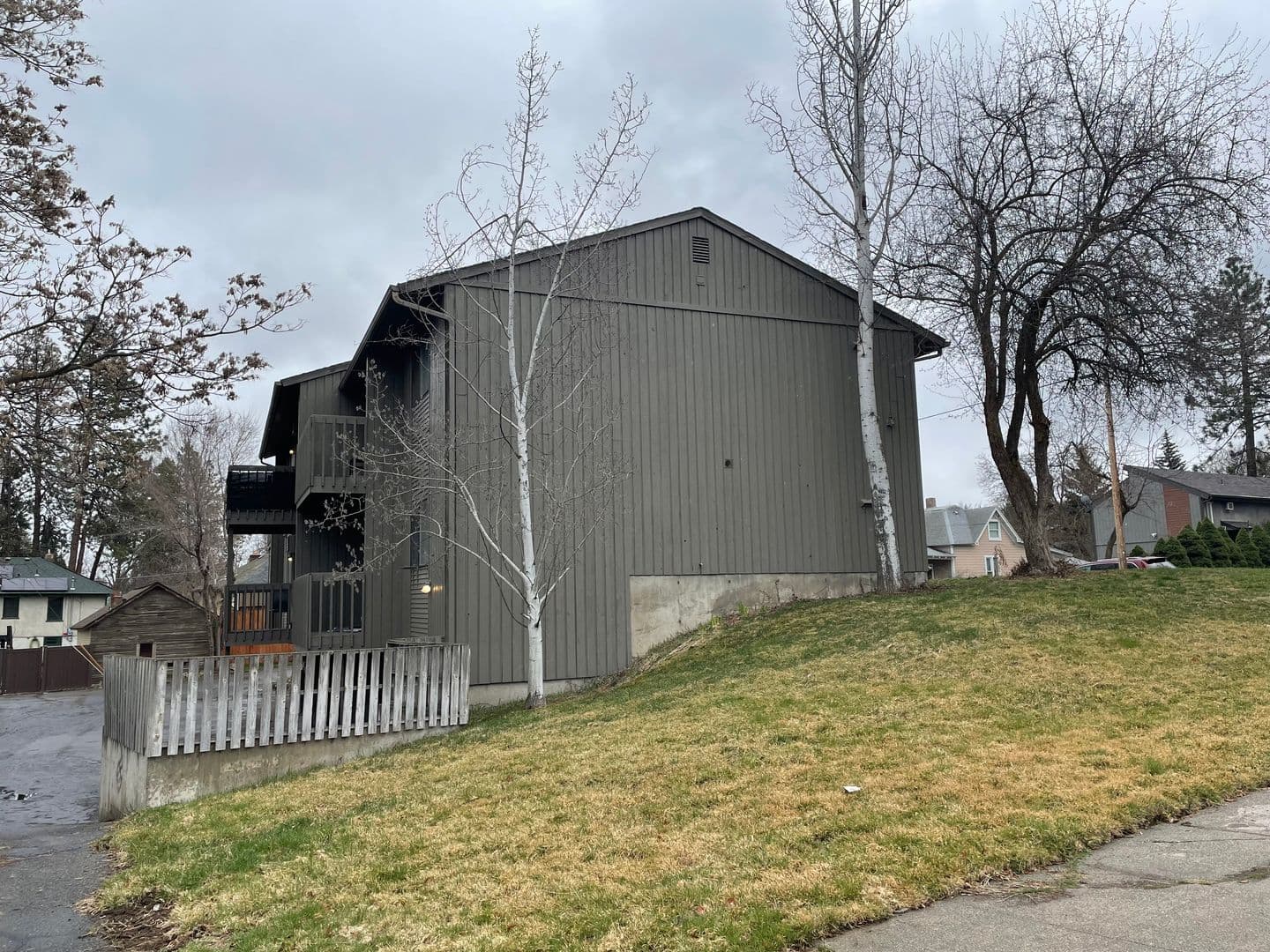 Spokane Apartment: 1111 E 8th