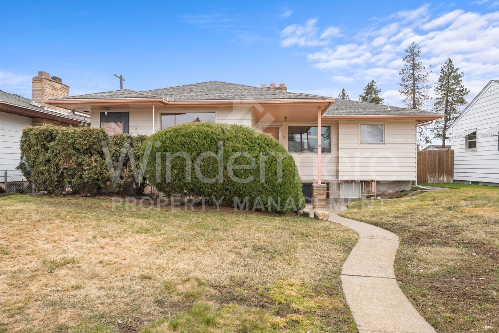 Spokane Apartment: 40 E Longfellow