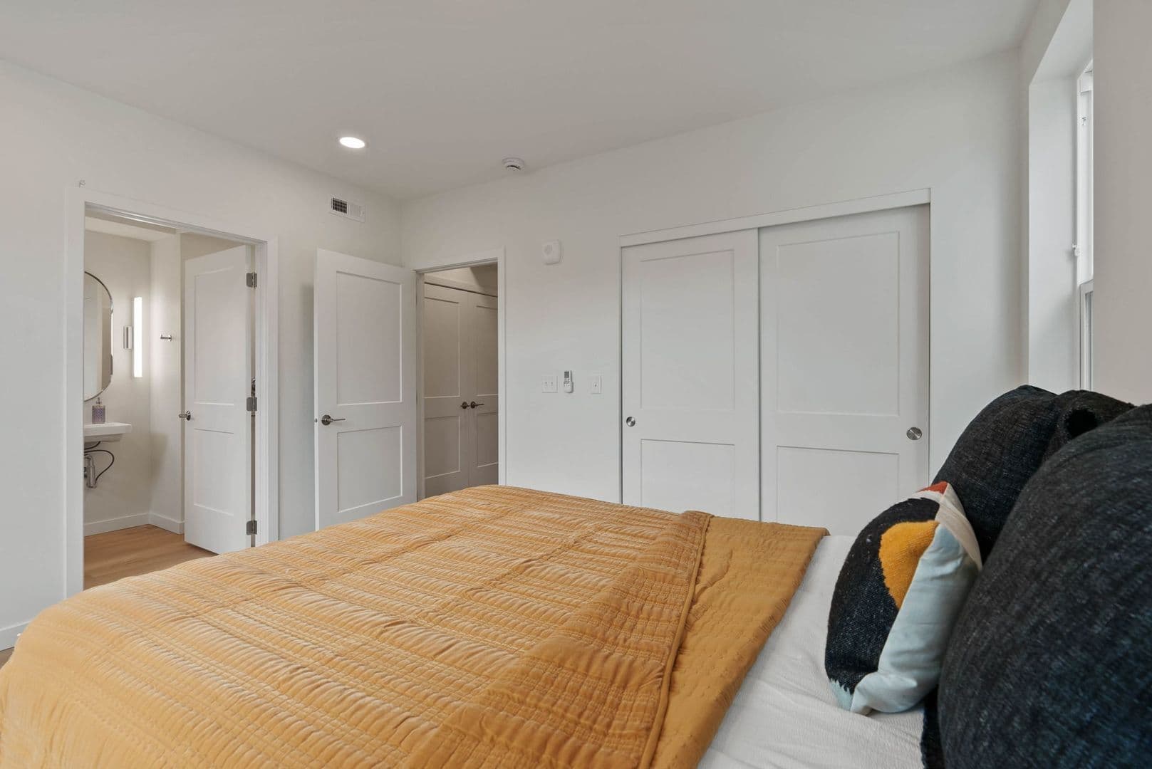 Spokane Apartment: 1517 S. Grand Blvd
