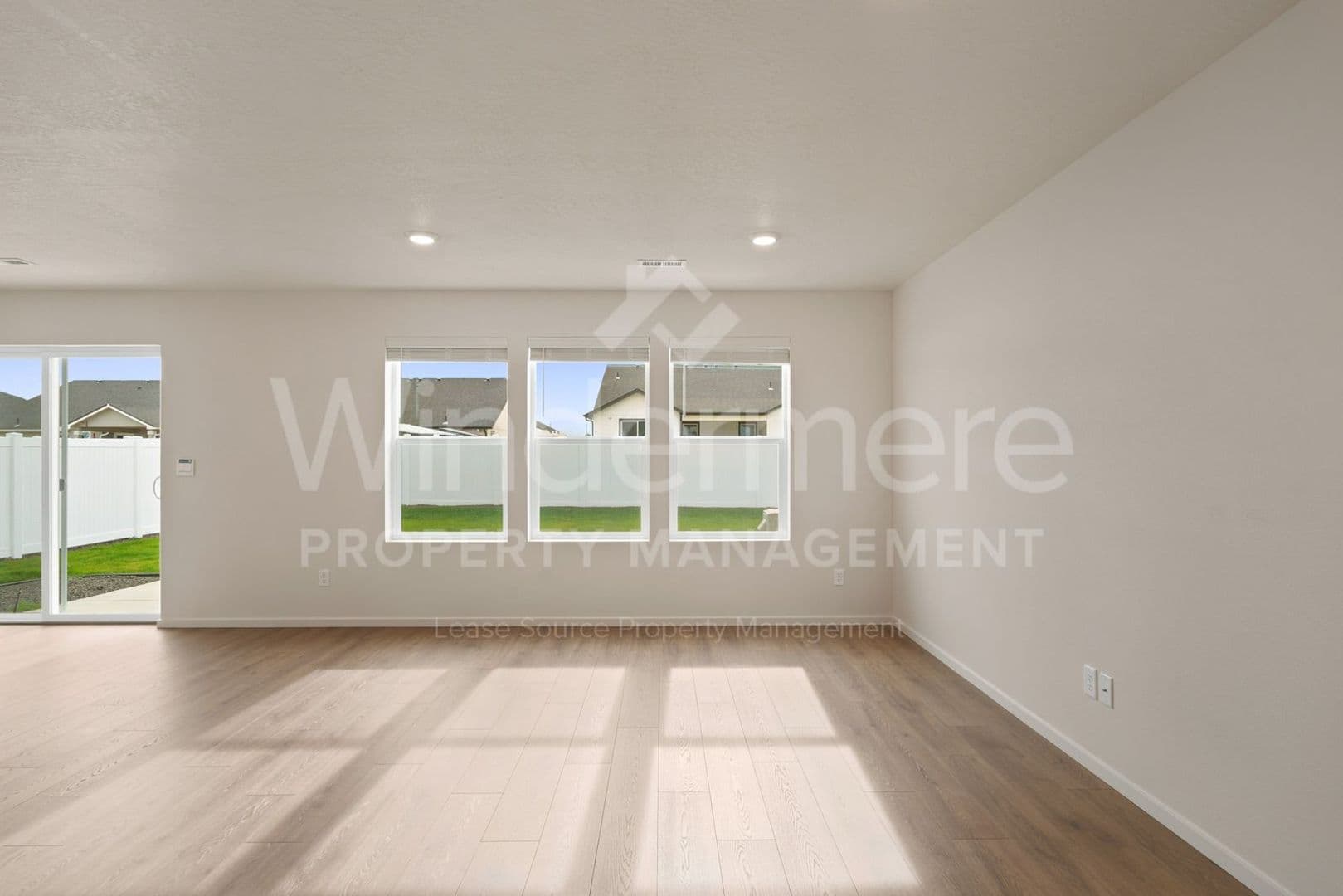 Deer Park House: 1524 E A St