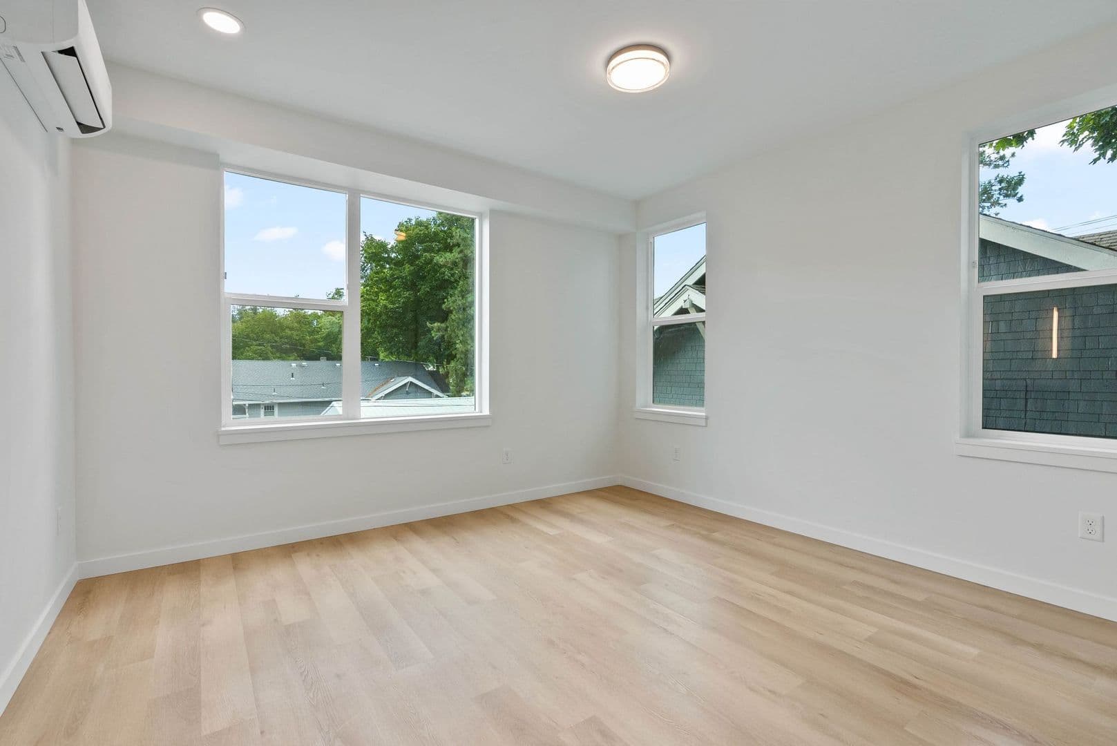 Spokane Apartment: 1517 S. Grand Blvd