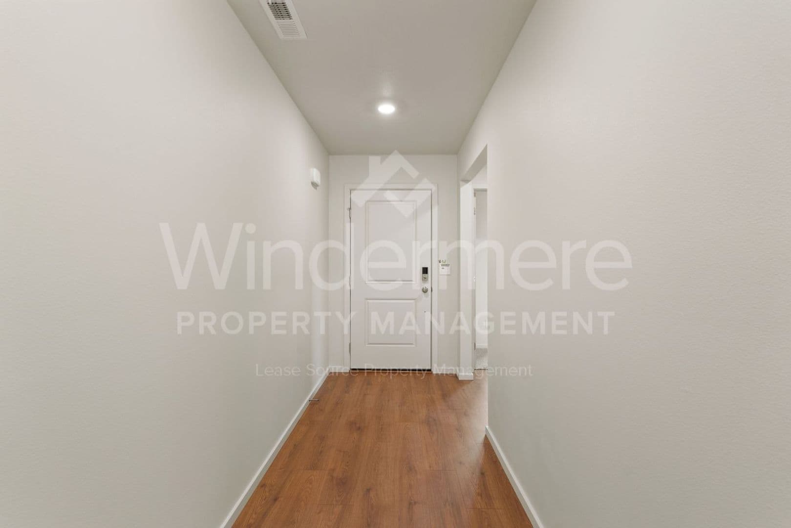 Deer Park House: 112 S Pippin Ave