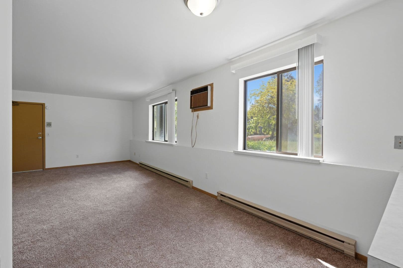 Spokane Apartment: 1111 E 8th