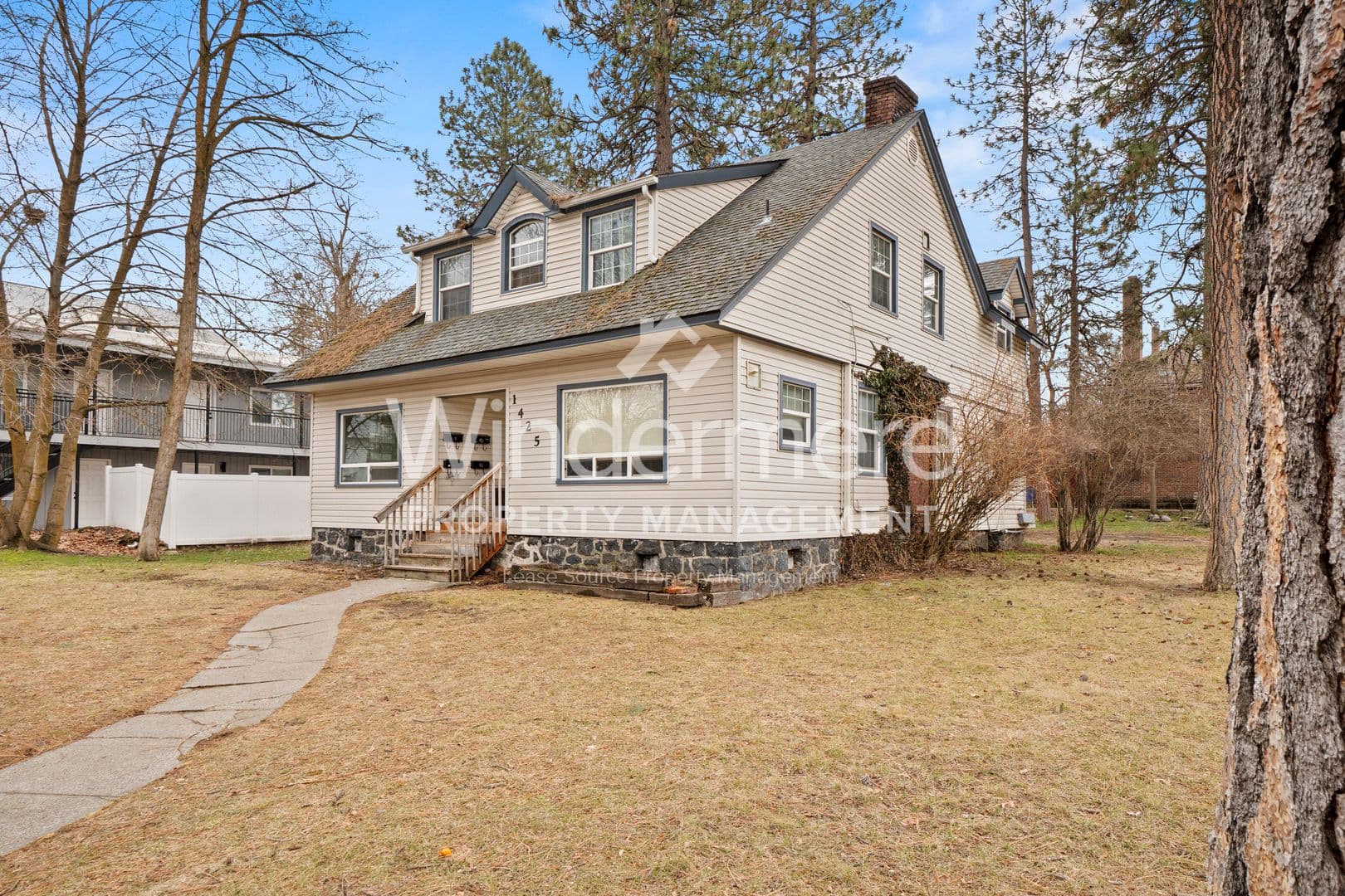Spokane Apartment: 1425 W 8th