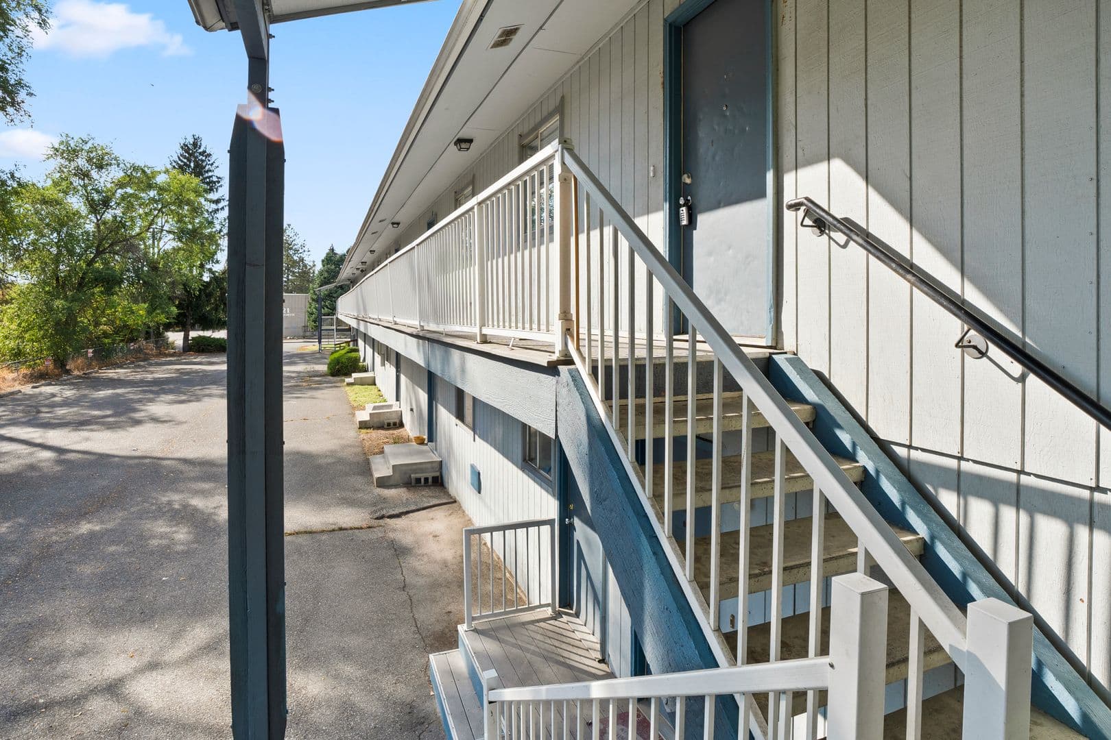 Spokane Valley Apartment: 22 N Skipworth