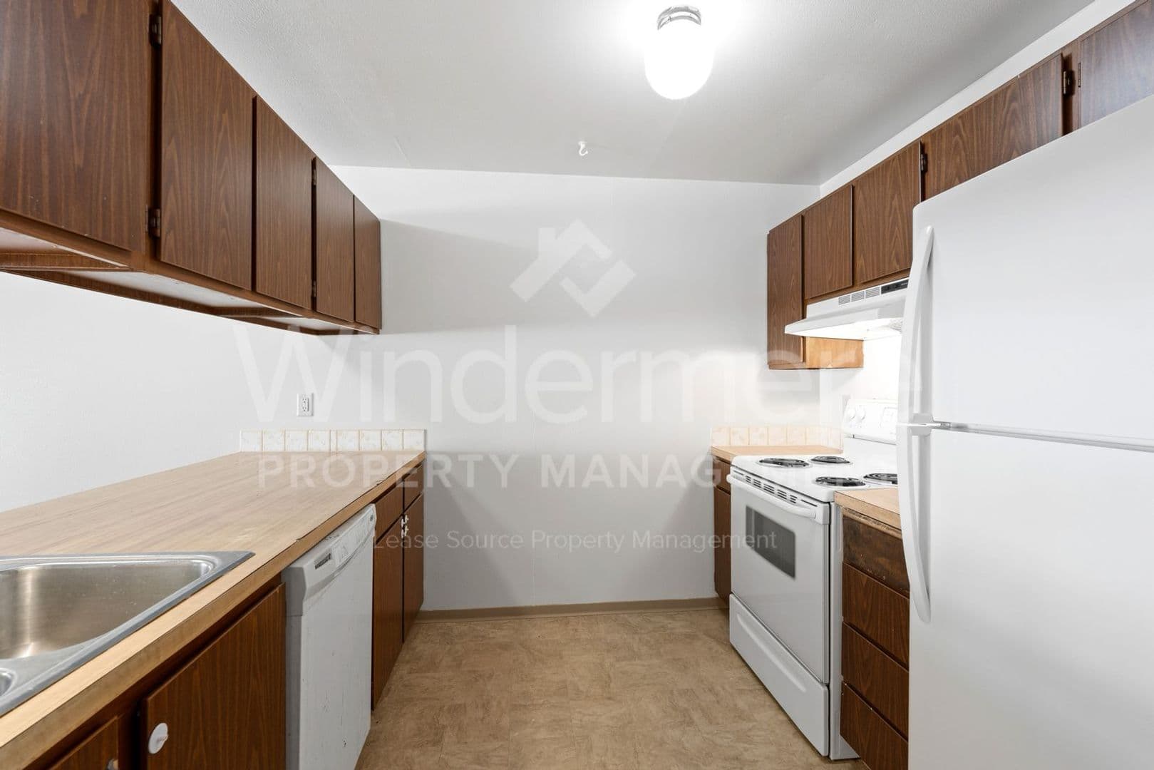 Spokane Valley Apartment: 22 N Skipworth