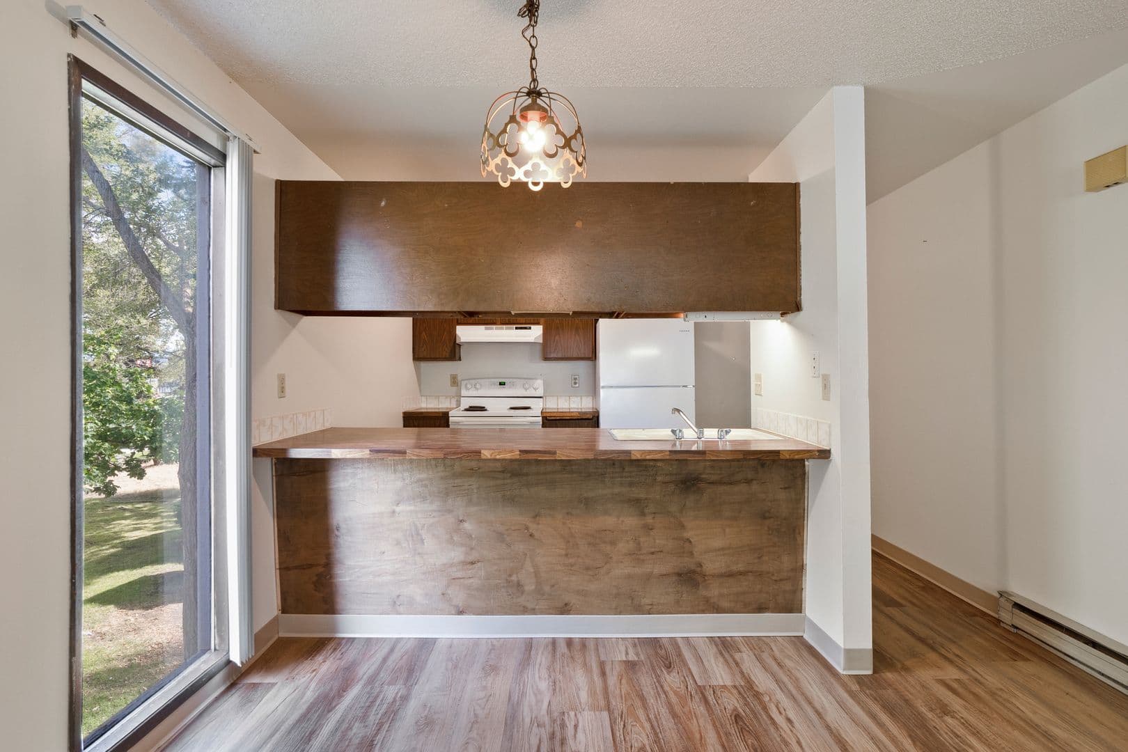 Spokane Valley Apartment: 22 N Skipworth
