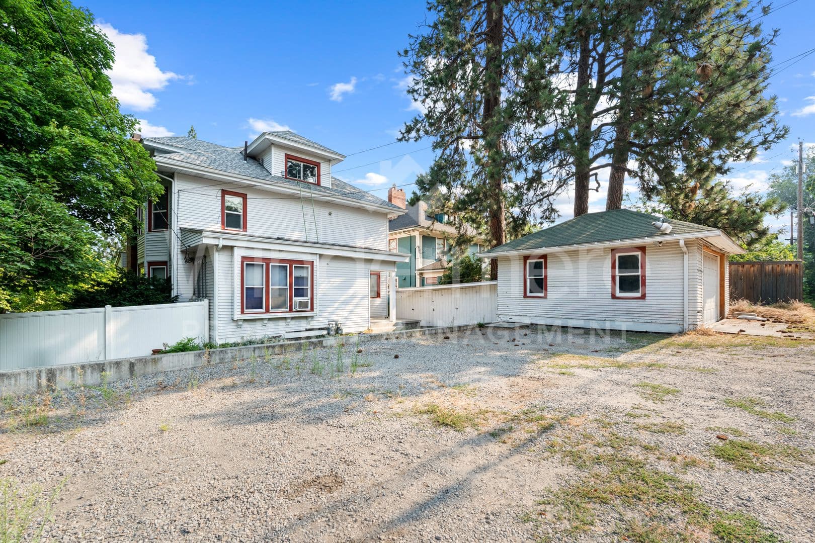 Spokane Apartment: 1321 W 11th Ave