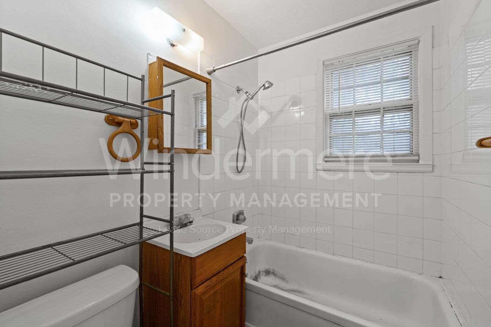 Spokane House: 3211 W North Loop