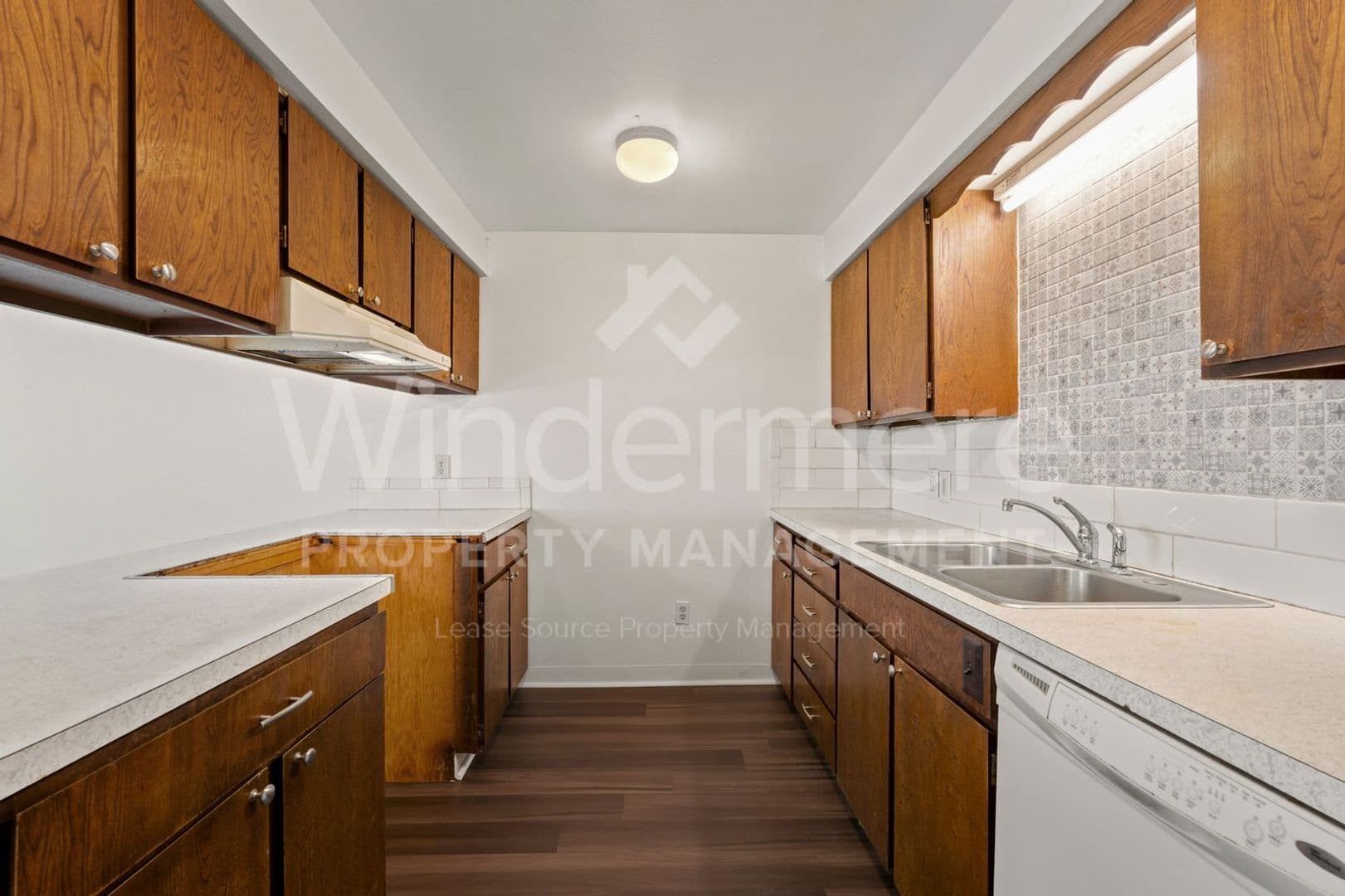 Spokane Apartment: 1021 W 15th