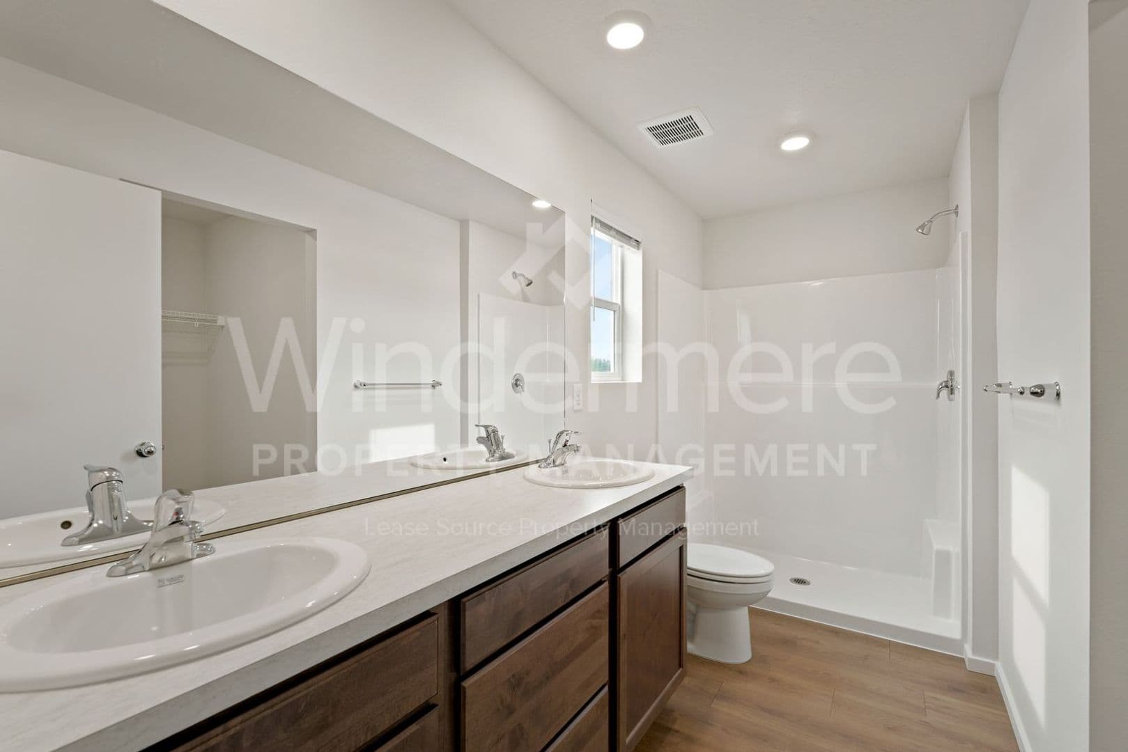 Deer Park House: 1524 E A St