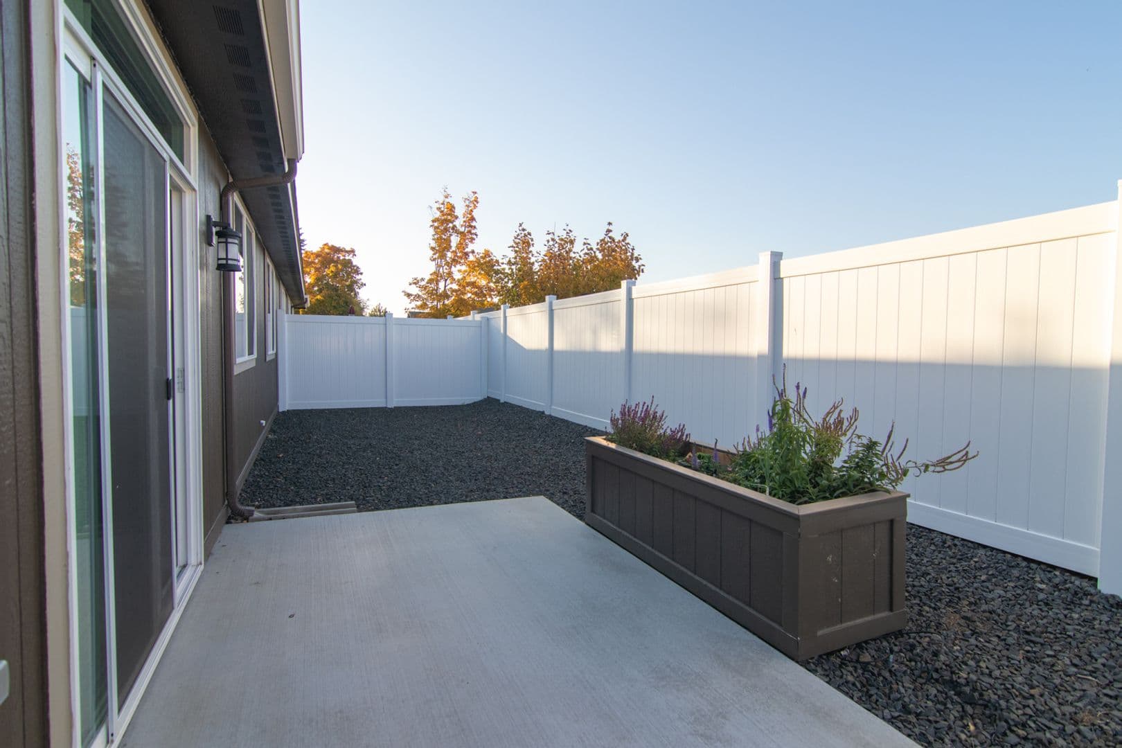Spokane Valley Apartment: 402 N. Mayhew Ln