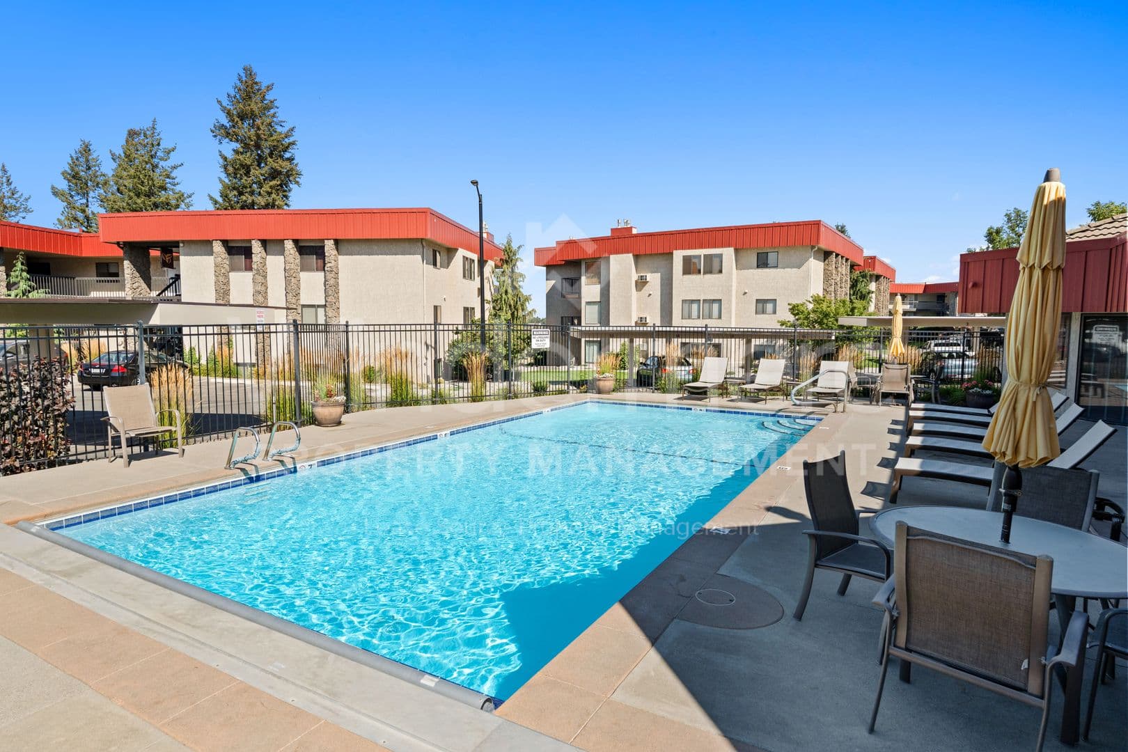 Spokane House: 168 S Coeur d'Alene St