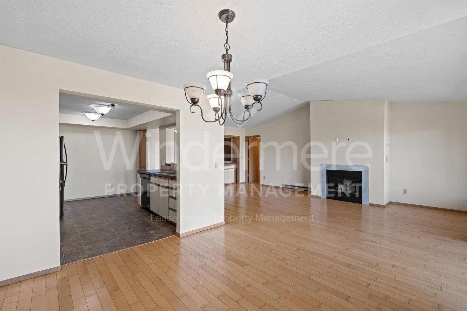 Spokane House: 168 S Coeur d'Alene St
