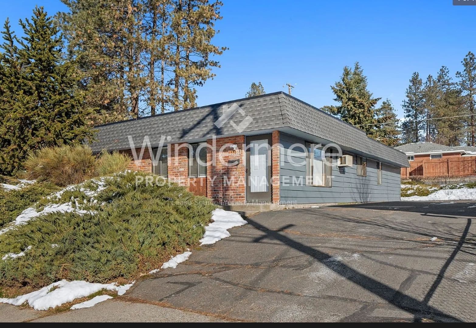 Spokane Apartment: 5526 N Driscoll
