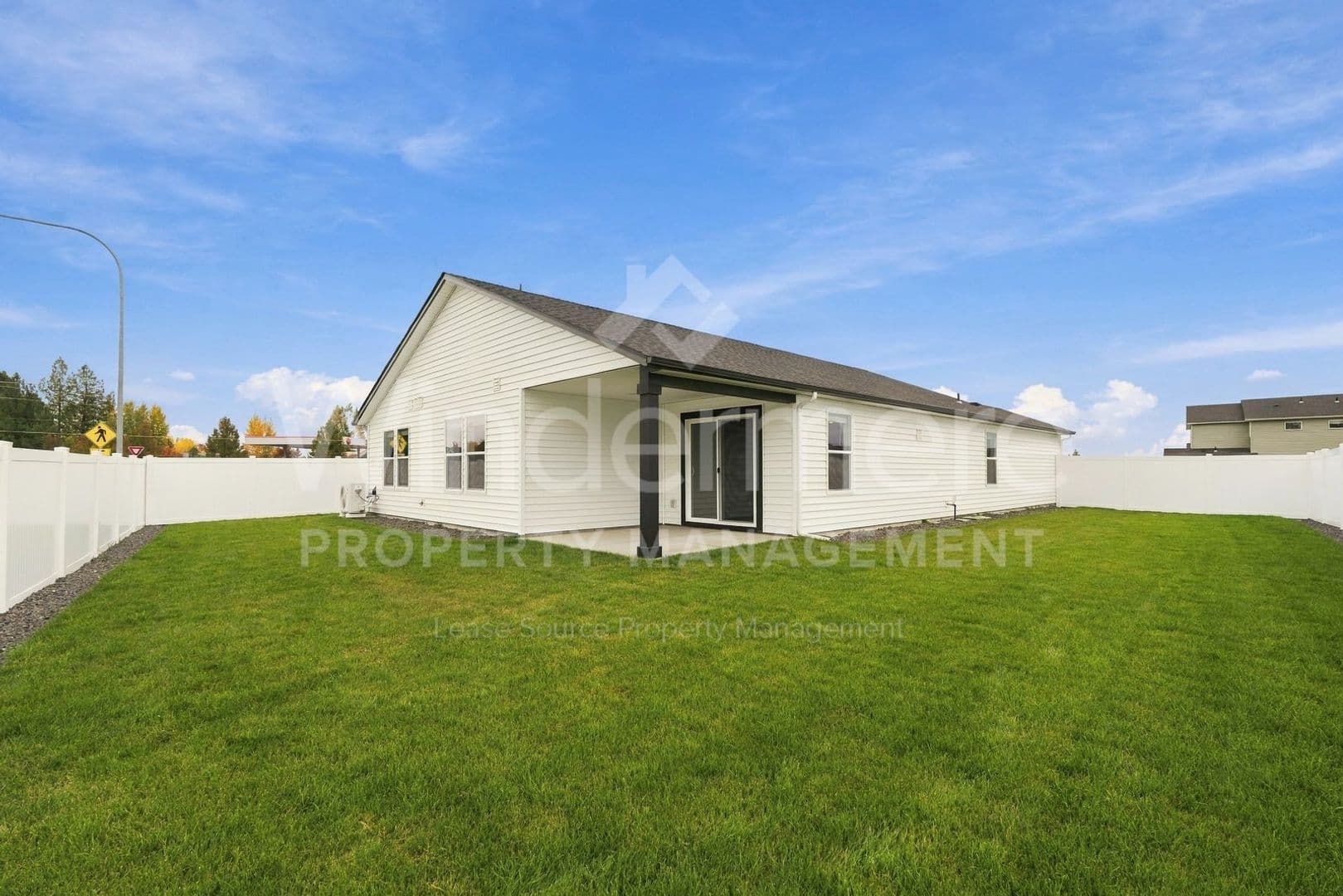 Deer Park House: 112 S Pippin Ave