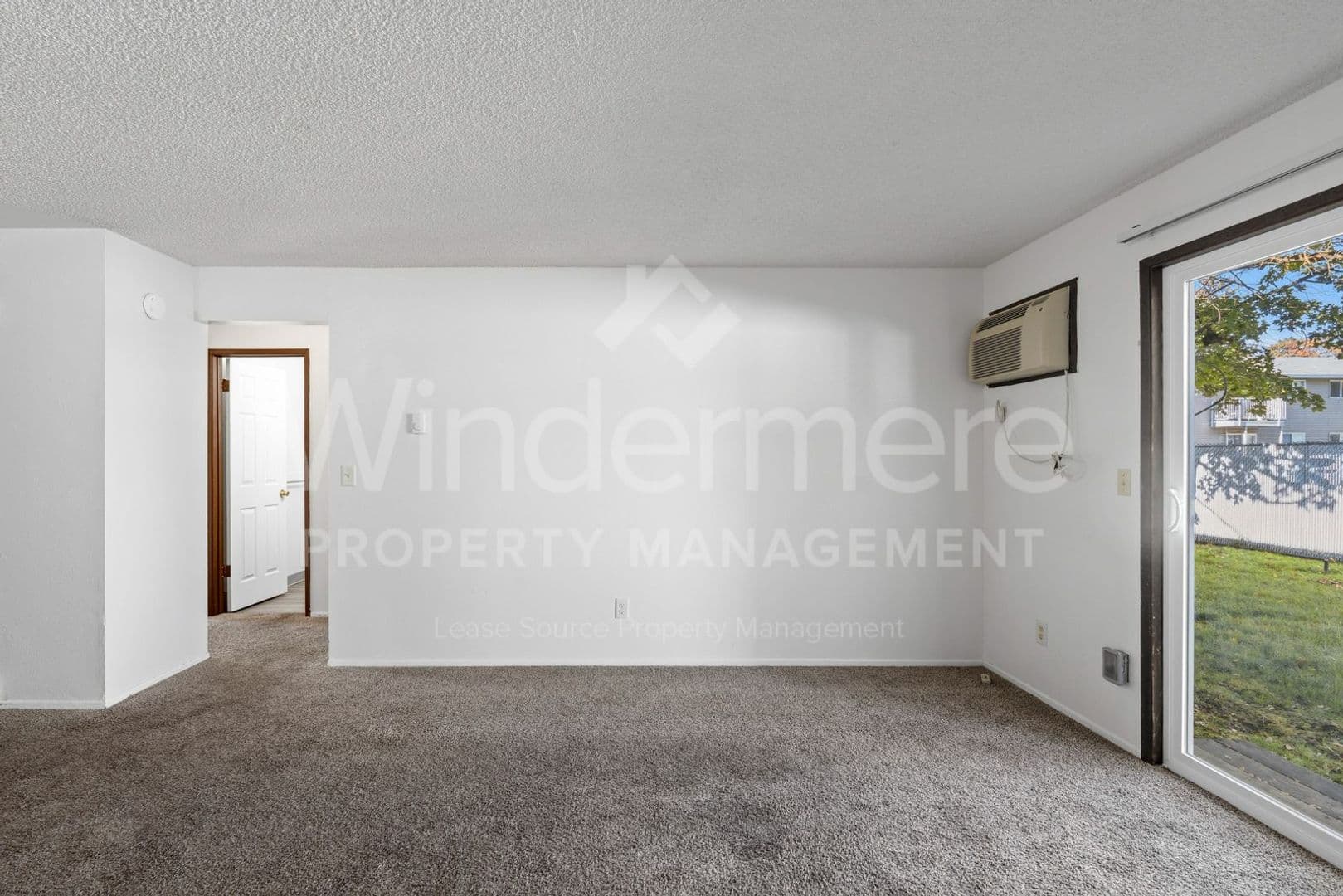 Spokane Valley Apartment: 22 N Skipworth